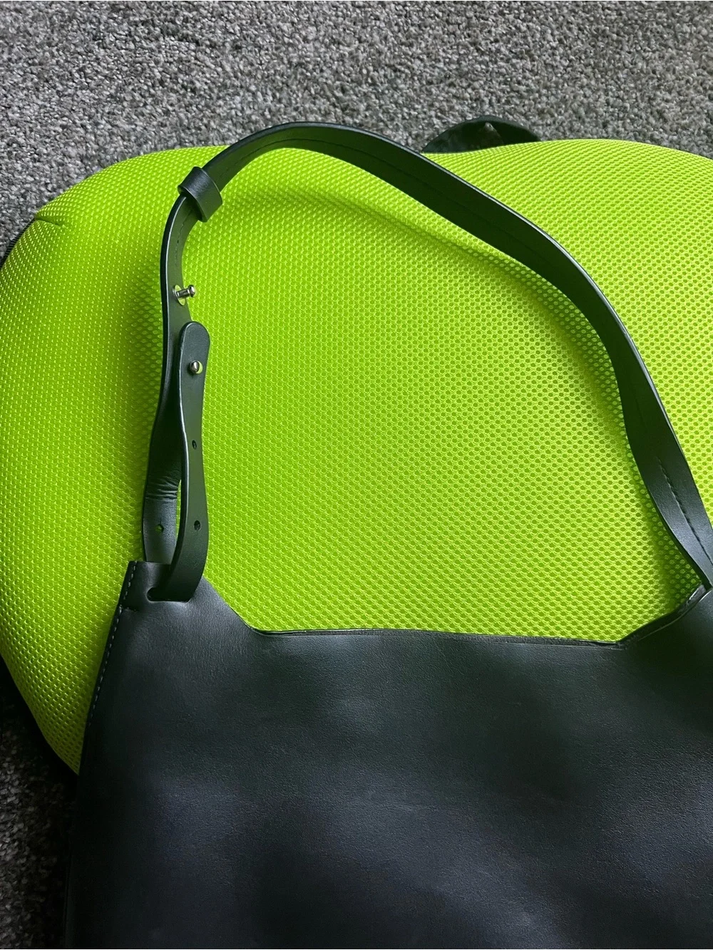 Everlane Black Leather Messenger Shoulder Bag